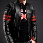 #05  Jacket Negro con detalles rojos