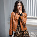#94 CASACA DE CUERO /CHAQUETA JACKET CAMELL WOOD WOMAN 2024 - Image 4