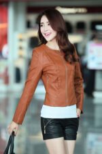 #84 CASACA DE CUERO /CHAQUETA JACKET ROUND NECK WOMAN 2024 - Image 4