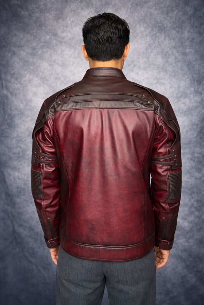 Casaca Star Lord de cuero rojo vino, vista posterior